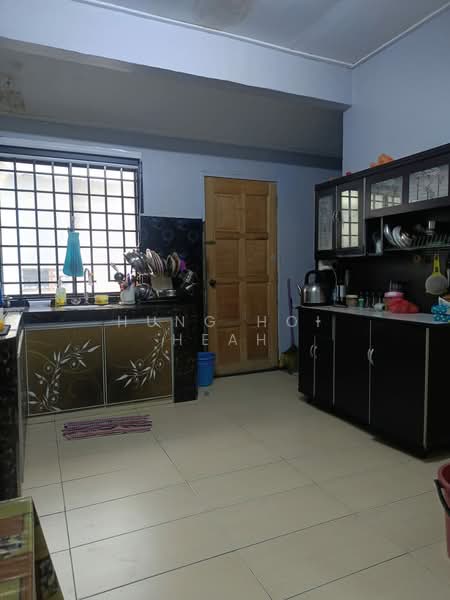 2-storey Terraced House for Sale in Johor Bahru (Johor) - Hung Hoi Heah - Kitchen - PropertyGuru.com.my