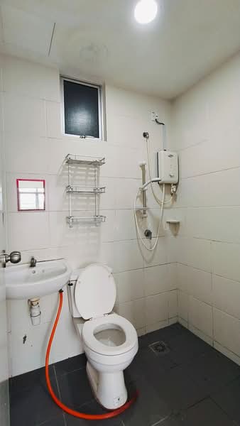 Kondominium untuk Disewa di Sky Awani Residensi 1 - Kean Yu - Bathroom - PropertyGuru.com.my