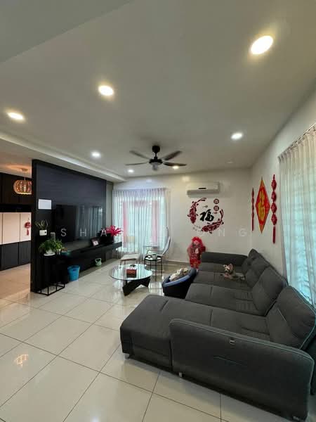 2-storey Terraced House for Sale in Indahpura Diamond (Kulai) - Sharon Ong - Living Room - PropertyGuru.com.my