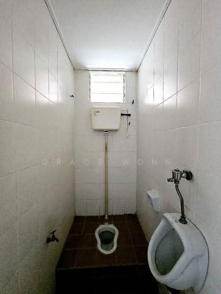 Shop / Office for Rent in Shah Alam (Selangor) - Grace Wong - Bathroom - PropertyGuru.com.my