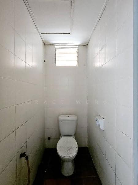 Shop / Office for Rent in Shah Alam (Selangor) - Grace Wong - Bathroom - PropertyGuru.com.my