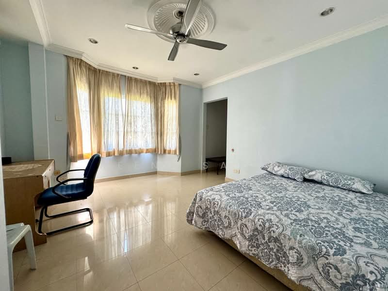 Rumah Banglo untuk Dijual di Bukit Jelutong (Shah Alam) - Reena Sarif - Bedroom - PropertyGuru.com.my