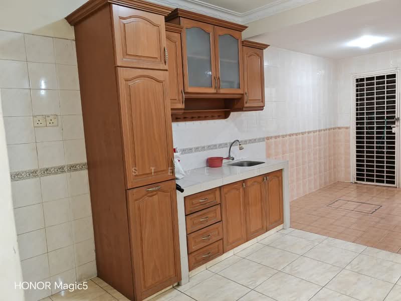 2-storey Terraced House for Sale in Kota Kemuning (Shah Alam) - STEVE KI - Kitchen - PropertyGuru.com.my
