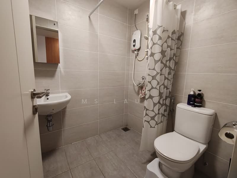 Servis Apartment untuk Disewa di Court 28 - Ms Lau. - Bathroom - PropertyGuru.com.my