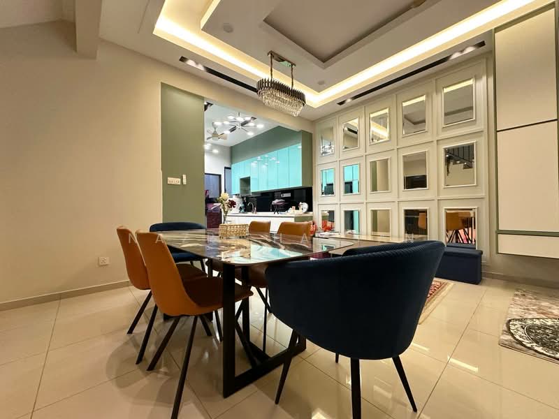 Rumah Teres 2 Tingkat untuk Dijual di Puncak Alam (Selangor) - Nazri Hassan - Dining Room - PropertyGuru.com.my