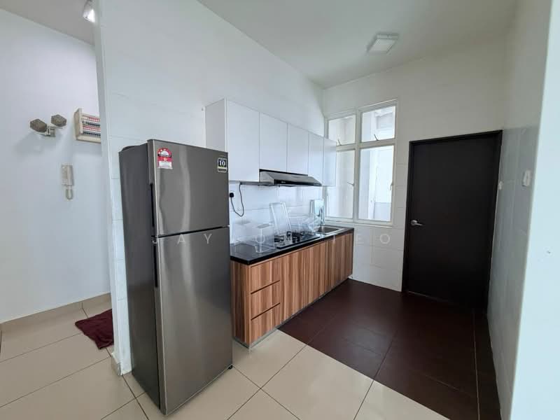 Kondominium untuk Disewa di M Condominium @ Larkin - Jayson Teo - Kitchen - PropertyGuru.com.my