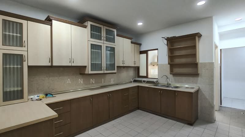 Rumah Teres 2.5 Tingkat untuk Dijual di BANDAR PUCHONG JAYA (Puchong) - Annie Yoon - Kitchen - PropertyGuru.com.my
