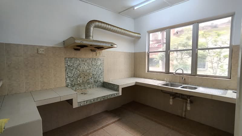 Rumah Teres 2.5 Tingkat untuk Dijual di BANDAR PUCHONG JAYA (Puchong) - Annie Yoon - Kitchen - PropertyGuru.com.my
