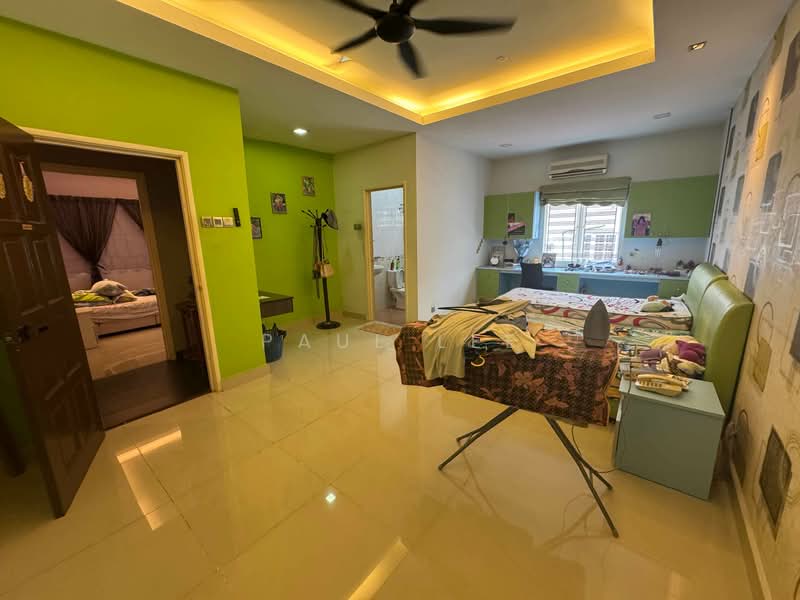 Semi-Detached House for Sale in Bandar Puteri Puchong (Puchong) - Paul Lee - Bedroom - PropertyGuru.com.my