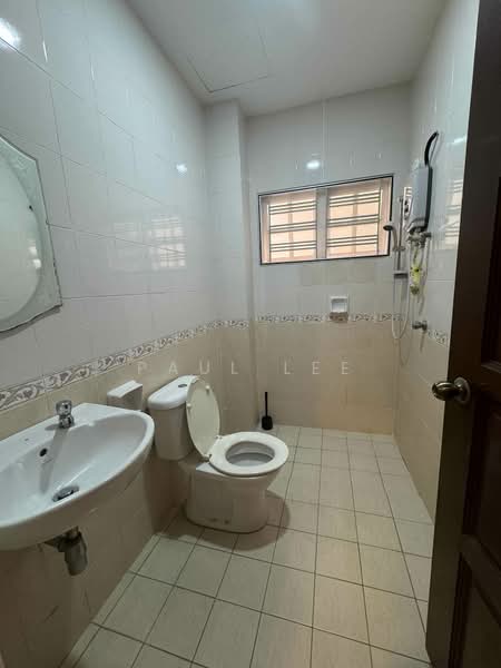 Semi-Detached House for Sale in Bandar Puteri Puchong (Puchong) - Paul Lee - Bathroom - PropertyGuru.com.my