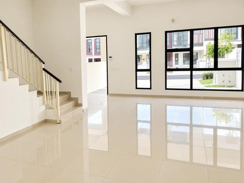 Rumah Teres 2-Tingkat untuk Dijual di Setia Ecohill (Semenyih) - CK Law - Living Room - PropertyGuru.com.my