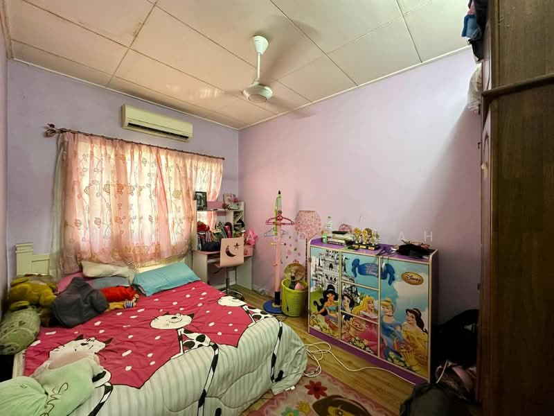 Terraced House for Sale in Prima Saujana (Kajang) - Fauzi Abdullah - Bedroom - PropertyGuru.com.my