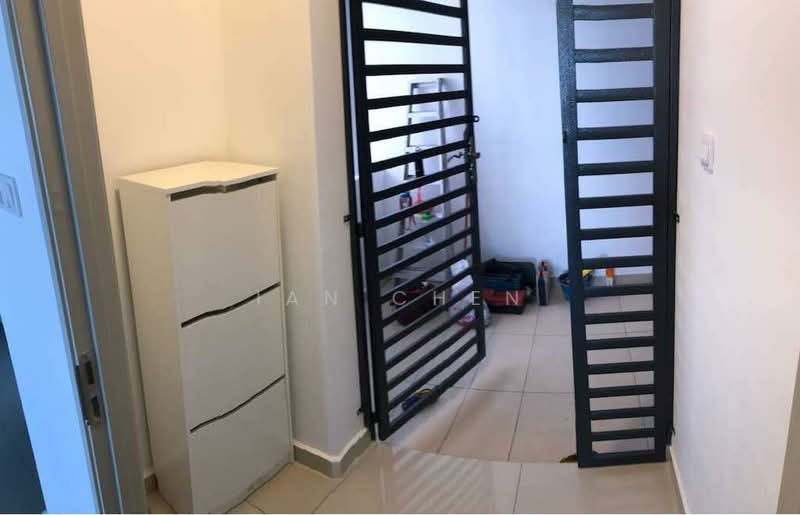 Pangsapuri untuk Dijual di Aliff Avenue (Dwi Alif) - Ian Chen - Entrance - PropertyGuru.com.my