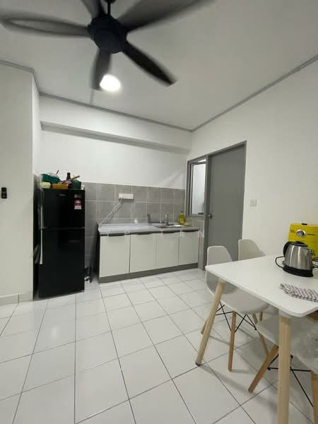 Pangsapuri untuk Disewa di Lily Apartment @ Kuchai Lama - YP Tan - Kitchen - PropertyGuru.com.my
