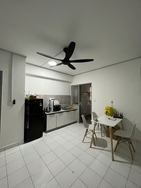 Pangsapuri untuk Disewa di Lily Apartment @ Kuchai Lama - YP Tan - Kitchen - PropertyGuru.com.my