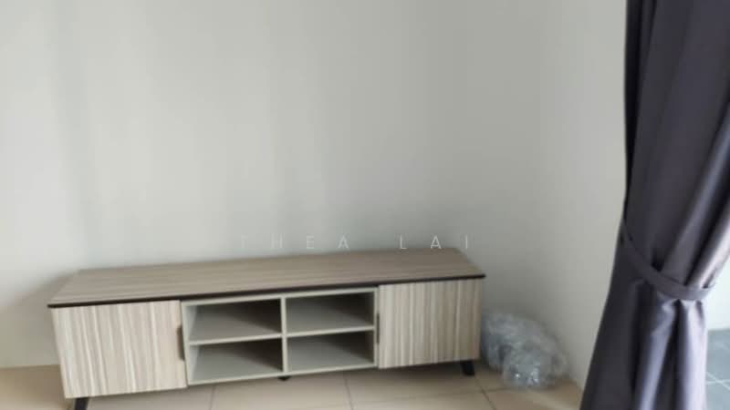 Rumah Flat untuk Disewa di Taman Perling - Thea Lai - Living Room - PropertyGuru.com.my