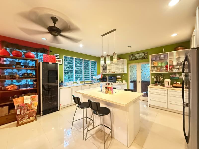 Bungalow for Sale in Country Heights (Kajang) - Lewis Tam - Kitchen - PropertyGuru.com.my