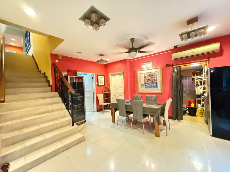 Bungalow for Sale in Country Heights (Kajang) - Lewis Tam - Dining Room - PropertyGuru.com.my