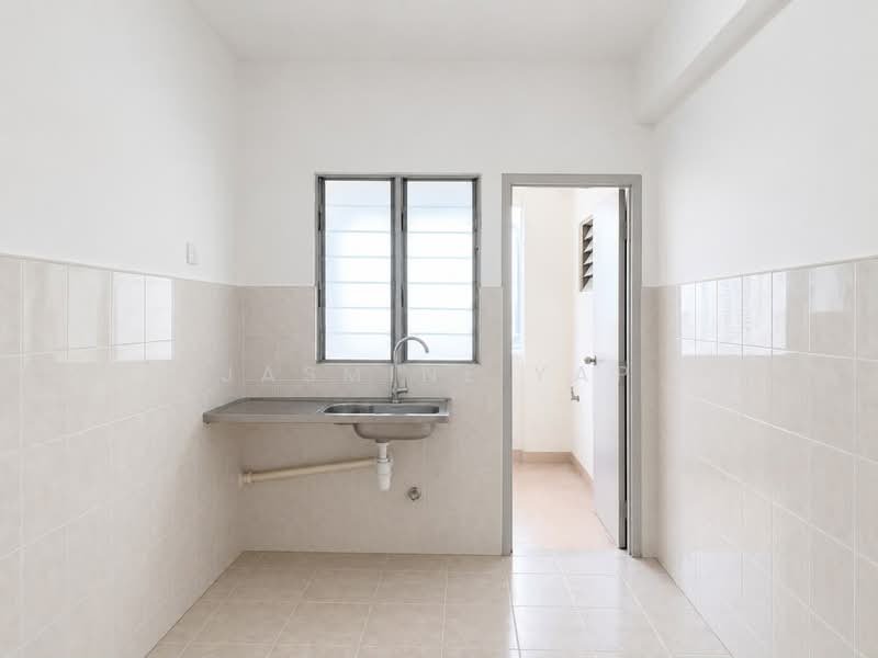 Kondominium untuk Disewa di D'Aman Ria Condominium - Jasmine Yap - Kitchen - PropertyGuru.com.my