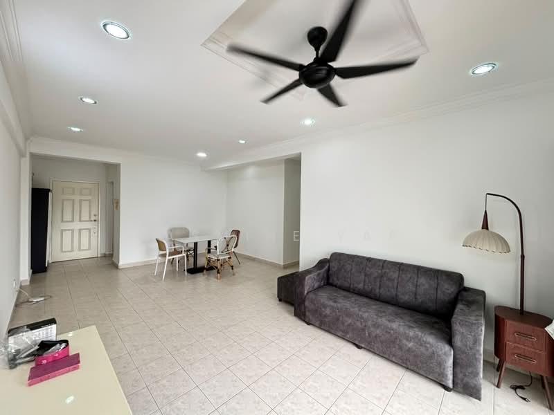 Kondominium untuk Disewa di D'Aman Ria Condominium - Jasmine Yap - Living Room - PropertyGuru.com.my