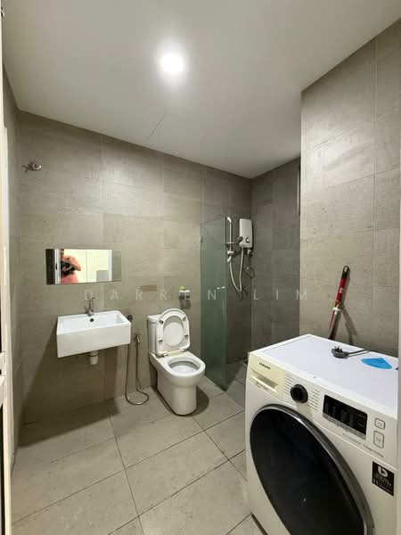 Service Residence for Rent at Kenwingston Square Garden - Darren Lim - Bathroom - PropertyGuru.com.my