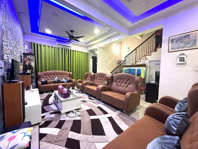 3-storey Terraced House for Sale in Rawang (Selangor) - Reena Sarif - Living Room - PropertyGuru.com.my