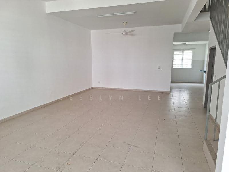 2-storey Terraced House for Sale in Setia Ecohill (Semenyih) - Jesslyn Lee - Living Room - PropertyGuru.com.my