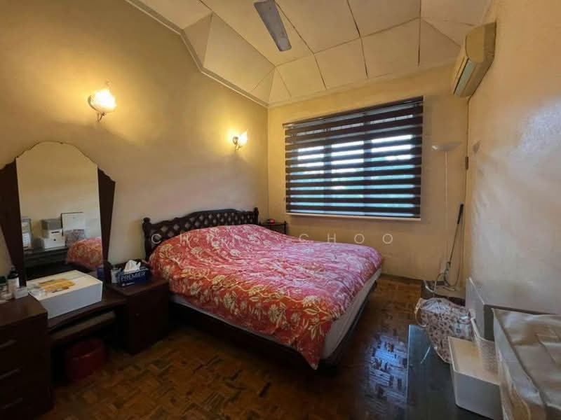 Terraced House for Sale in Bandar Kinrara Seksyen 1 (Bandar Kinrara) - Chris Choo - Bedroom - PropertyGuru.com.my