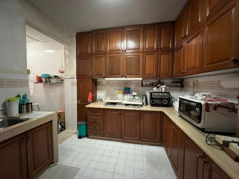 Terraced House for Sale in Bandar Kinrara Seksyen 1 (Bandar Kinrara) - Chris Choo - Kitchen - PropertyGuru.com.my