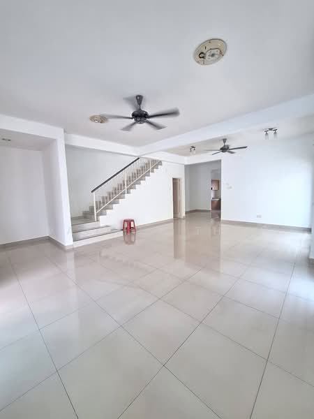 Rumah Berkembar untuk Dijual di Seremban (Negeri Sembilan) - Wai Mun Tham - Living Room - PropertyGuru.com.my