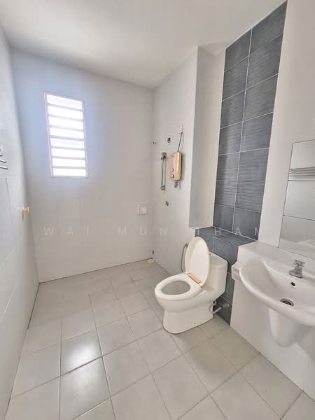 Rumah Berkembar untuk Dijual di Seremban (Negeri Sembilan) - Wai Mun Tham - Bathroom - PropertyGuru.com.my