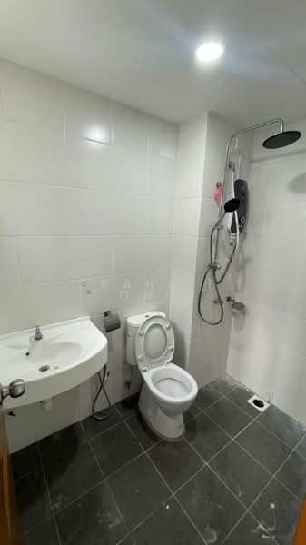 Kondominium untuk Disewa di Residensi Platinum Teratai - Frankie Ong - Bathroom - PropertyGuru.com.my