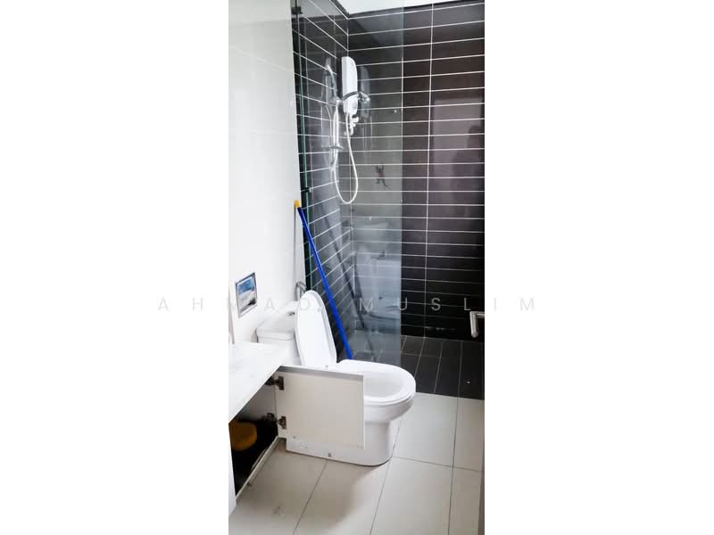 Servis Apartment untuk Dijual di Centrus Soho - Ahmad Muslim - PropertyGuru.com.my