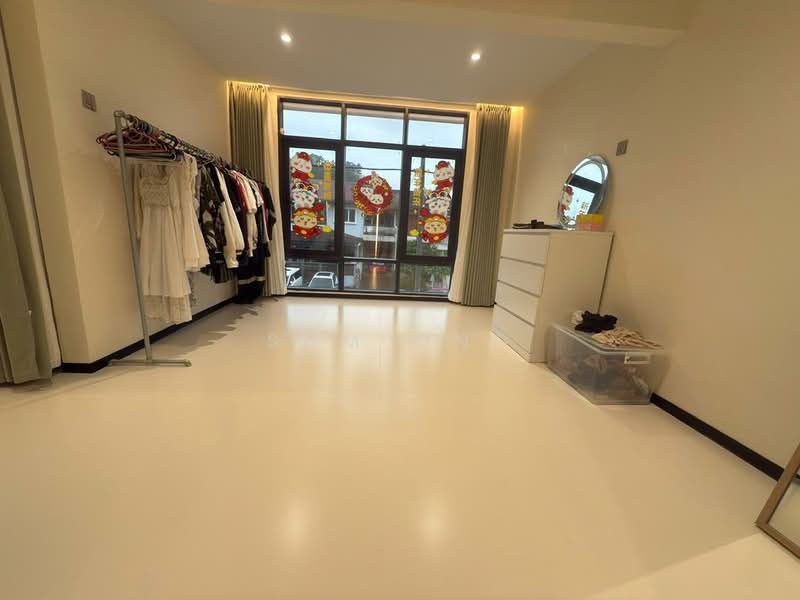 Untuk Dijual - Taman Connaught