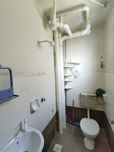 Apartment for Sale at Taman Medan Jaya Apartment - Aqillah Razali - Bathroom - PropertyGuru.com.my