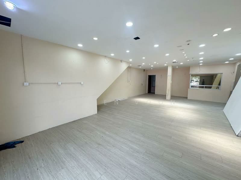 Johor Jaya Three Storey Shoplot - 4