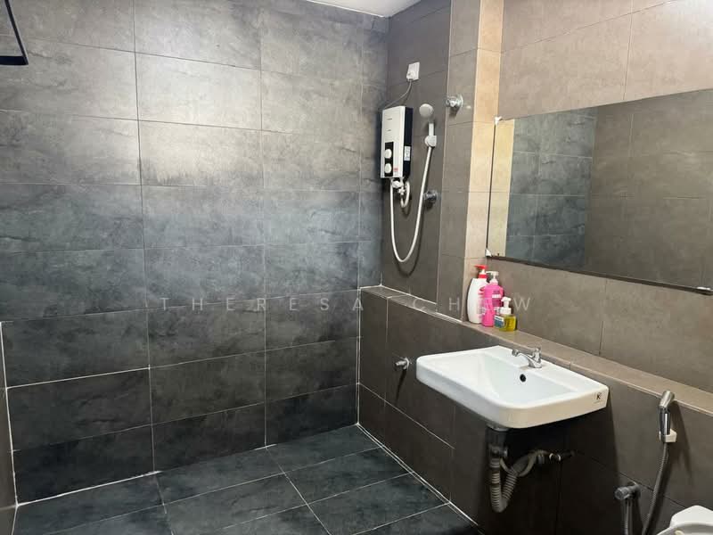 Rumah Teres 2 Tingkat untuk Dijual di Bandar Sunway (Sunway) - Theresa Chew - Bathroom - PropertyGuru.com.my