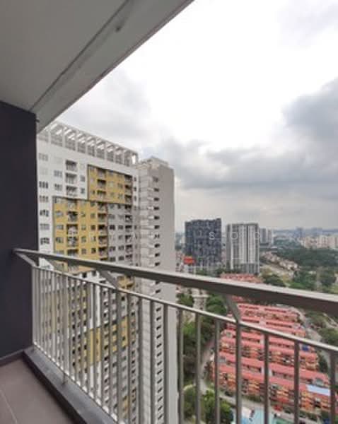 Kondominium untuk Dijual di The Holmes 1 - Bryant Soo - Balcony - PropertyGuru.com.my