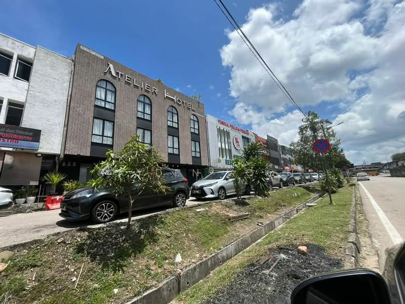 Taman Pelangi (JB Town) 3 storey shop lot - 5