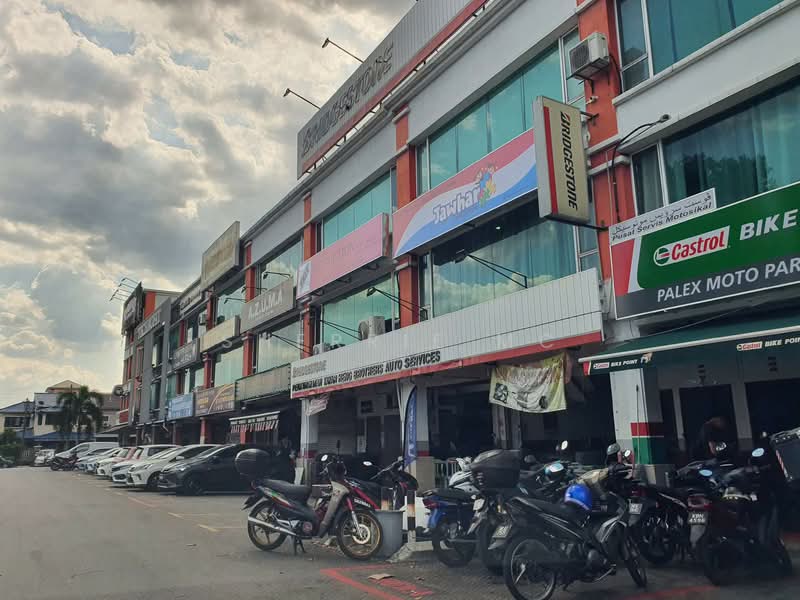 Shop for Rent in Pusat Perdagangan Selaseh (Batu Caves) - Sherrie MC - Exterior - PropertyGuru.com.my