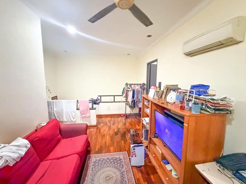 2-storey Terraced House for Sale in Alam Damai (Cheras) - Mohd Aizat Saiful Bahri - Living Room - PropertyGuru.com.my