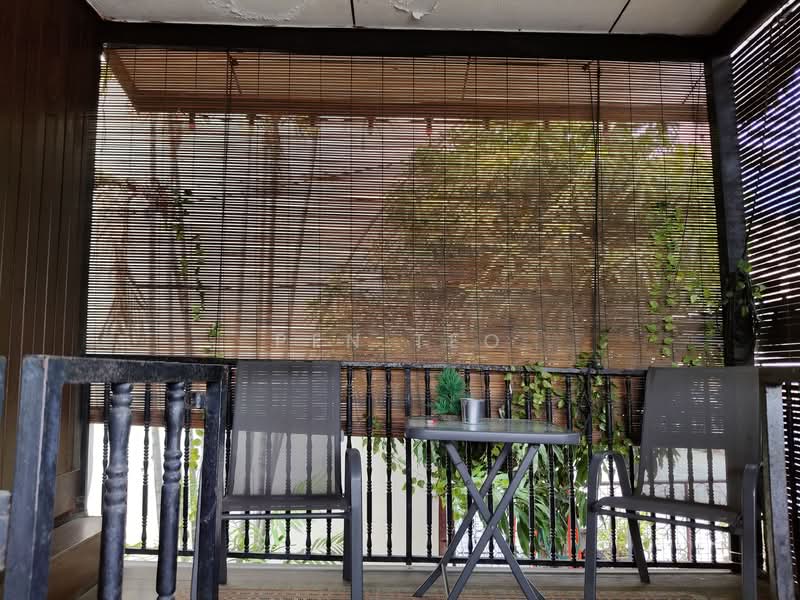 Upstairs Stilt House Common Area 