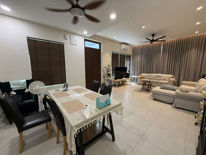 3-storey Terraced House for Rent in Cyberjaya (Selangor) - Ivy Wong - Living Room - PropertyGuru.com.my