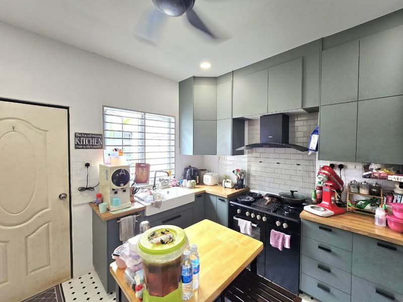 Rumah Teres 2 Tingkat untuk Dijual di Puncak Alam (Selangor) - Fauzan bin Sahrom - Kitchen - PropertyGuru.com.my