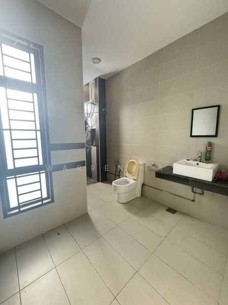Semi-Detached House for Sale in Skudai (Johor) - Warren Tay - Bathroom - PropertyGuru.com.my