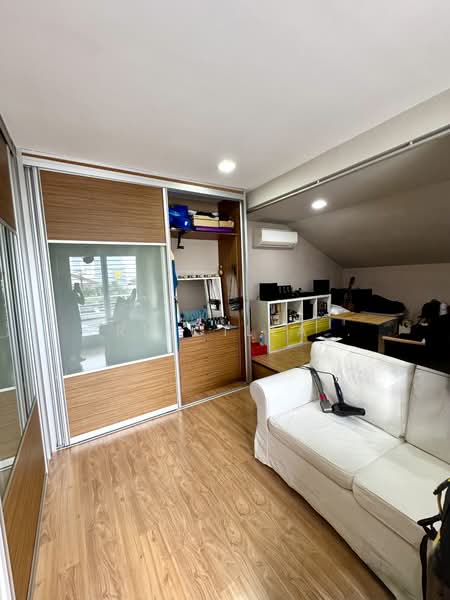 Rumah Berkembar untuk Dijual di Taman Bukit Cemerlang (Klang) - Priscilla . - Bedroom - PropertyGuru.com.my