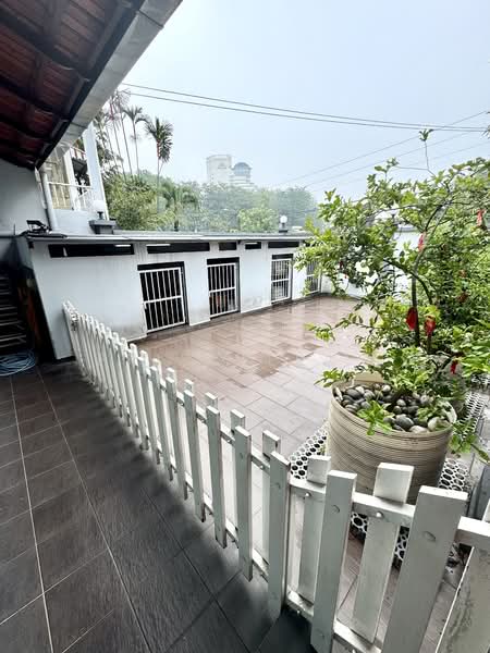 Rumah Berkembar untuk Dijual di Taman Bukit Cemerlang (Klang) - Priscilla . - Exterior - PropertyGuru.com.my