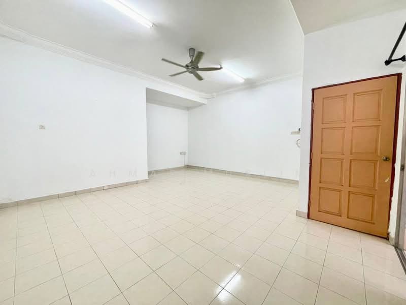 Rumah Teres 2 Tingkat untuk Dijual di Taman Manggis Jaya (Banting) - Ahmad Muslim - PropertyGuru.com.my