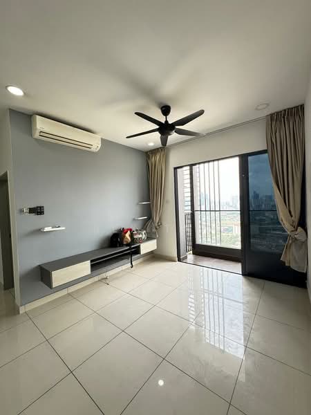 Kondominium untuk Disewa di Legend Heights - Rex Tan - Living Room - PropertyGuru.com.my