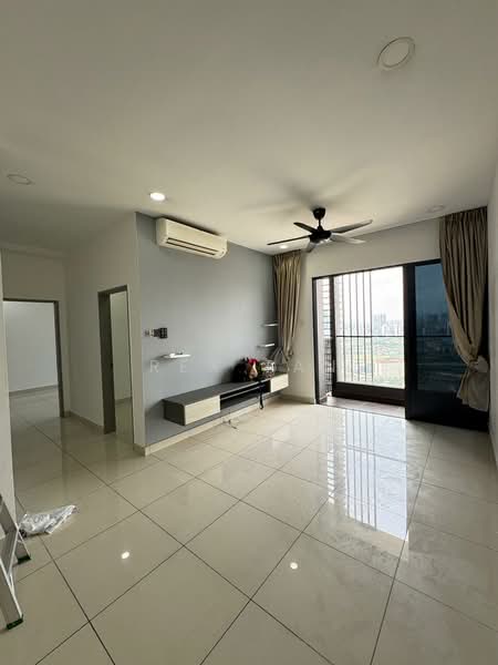 Kondominium untuk Disewa di Legend Heights - Rex Tan - Living Room - PropertyGuru.com.my